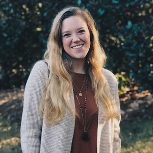 Meet your Posher, Aly